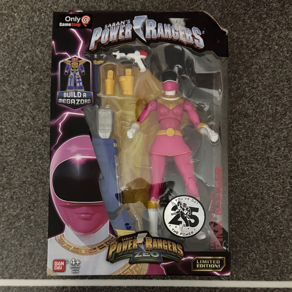 Power Rangers Zeo Pink Ranger Action Figure & Megazord - Picture 4 of 5